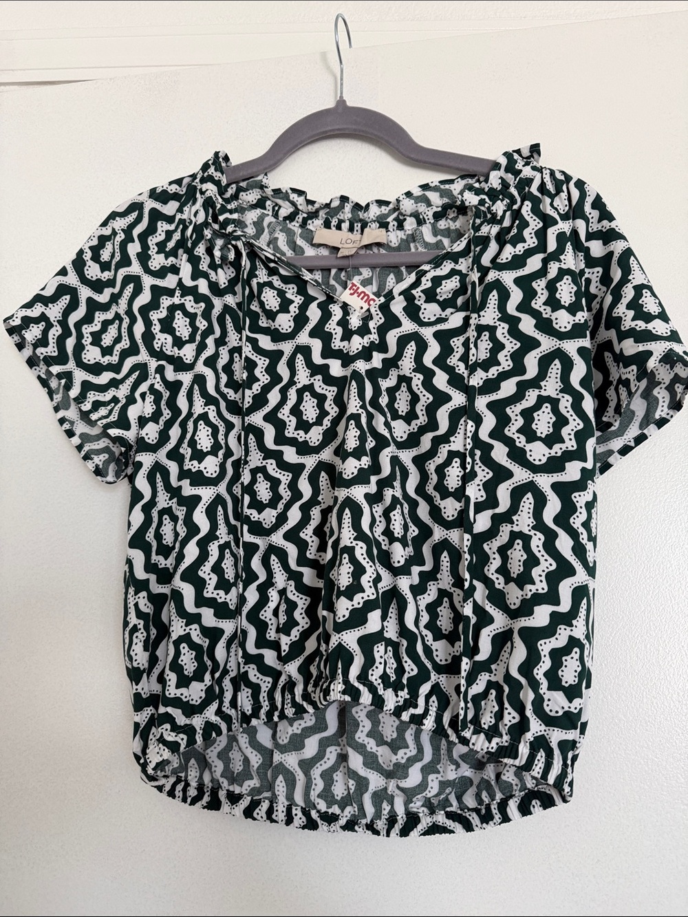LOFT Green and White Geometric Short Sleeve Blouse
